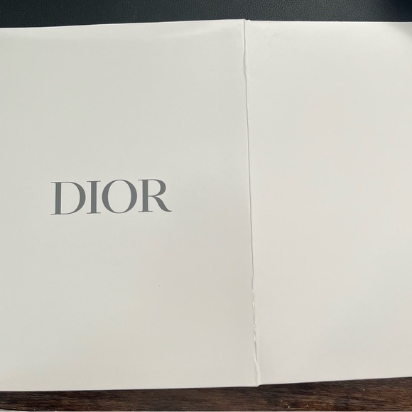 Dior White Drawstring Bag With Box and 2 Pink Dior Ribbons. - Picture 5 of 7